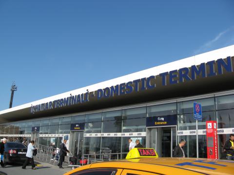 Τουρκικές Αρχές: Δεν υπάρχει εκκένωση στο Ατατούρκ