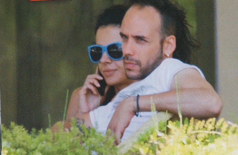 Η Σολωμού με τον Μουζουράκη στις Σπέτσες – ΦΩΤΟ