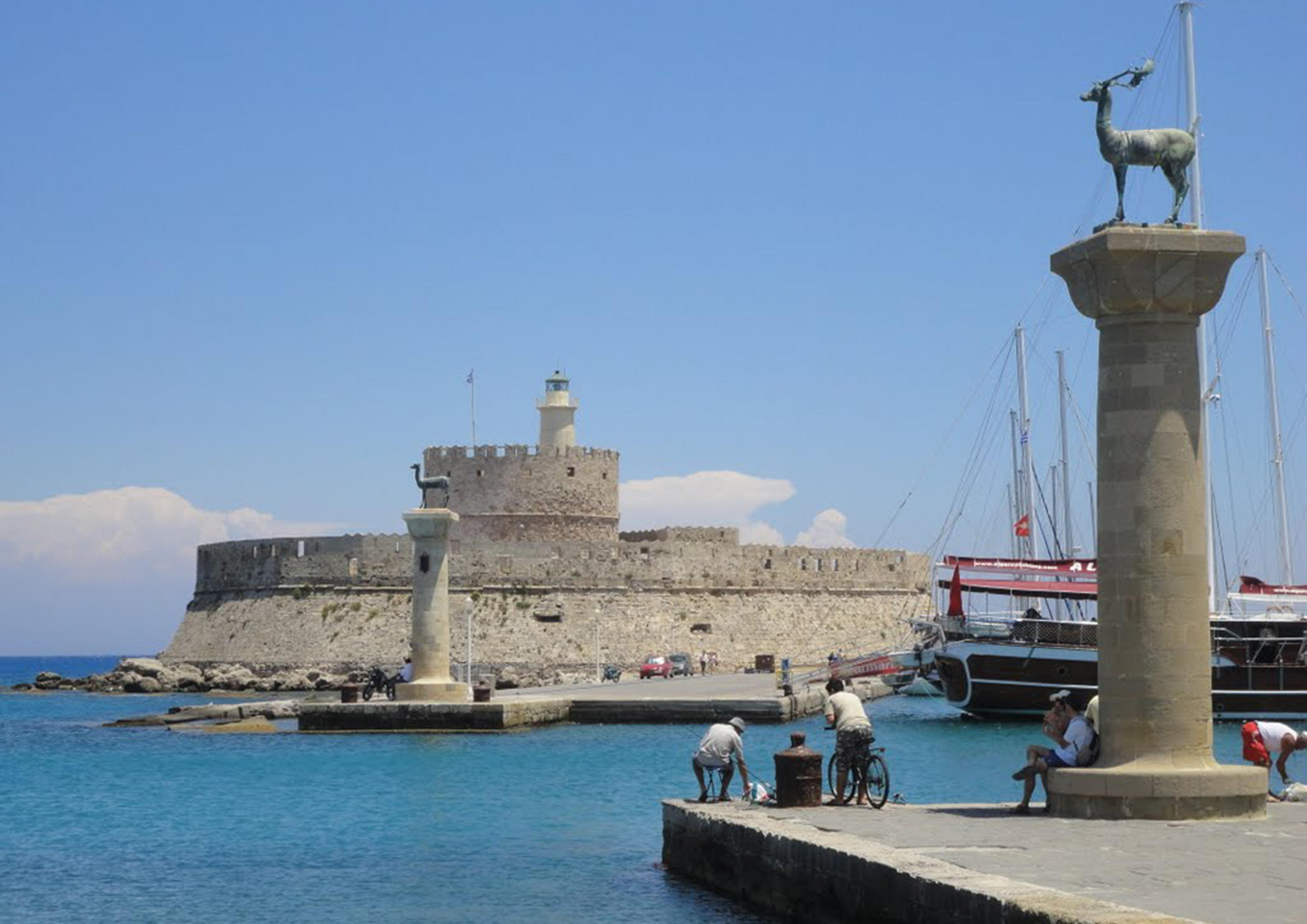 Σε 1.000 ώρες κοινωφελούς εργασίας καταδικάστηκε επιχειρηματίας στη Ρόδο