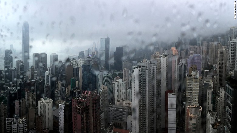 Ο τυφώνας Nida έπληξε το Χονγκ Κονγκ – ΦΩΤΟ