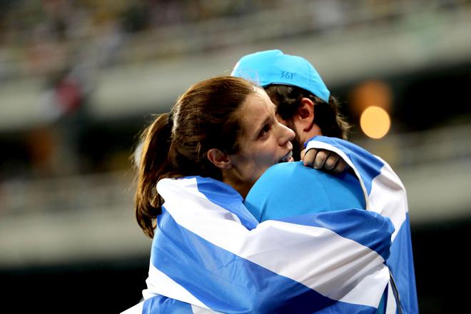 Αυτός είναι ο προπονητής και σύζυγος της «χρυσής» Κατερίνας Στεφανίδη – ΦΩΤΟ