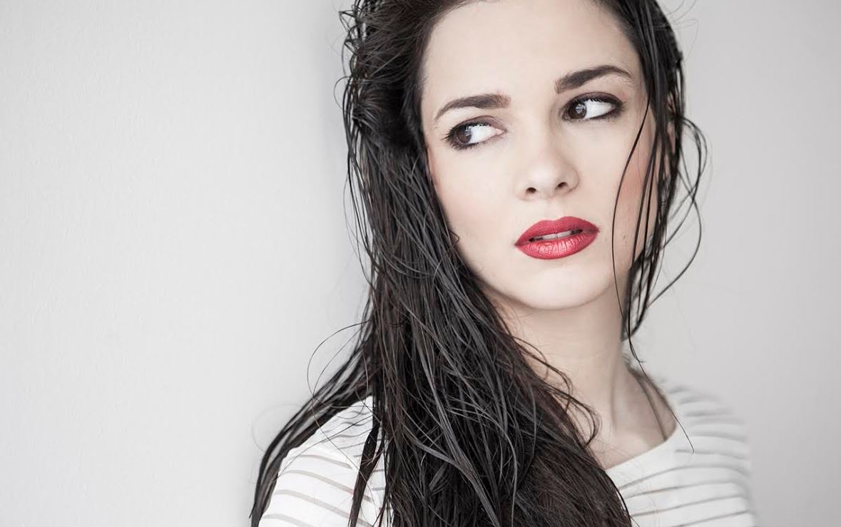 Η Ευγενία γίνεται Στέλλα Βιολάντη στο «Χώρα»!