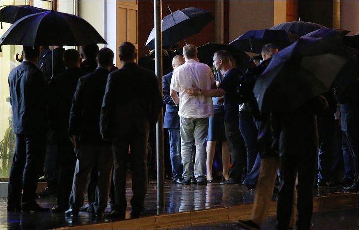 Αίσιο τέλος στο θρίλερ με τους ομήρους στην τράπεζα της Μόσχας