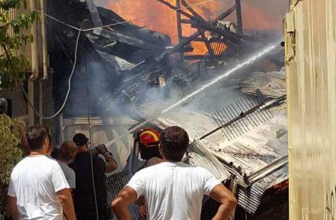 Ενισχύονται οι δυνάμεις της Πυροσβεστικής στη Λευκάδα – ΦΩΤΟ