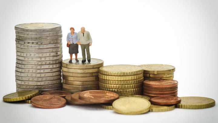 Μειώσεις έως και 38% στις επικουρικές για 150.000 συνταξιούχους