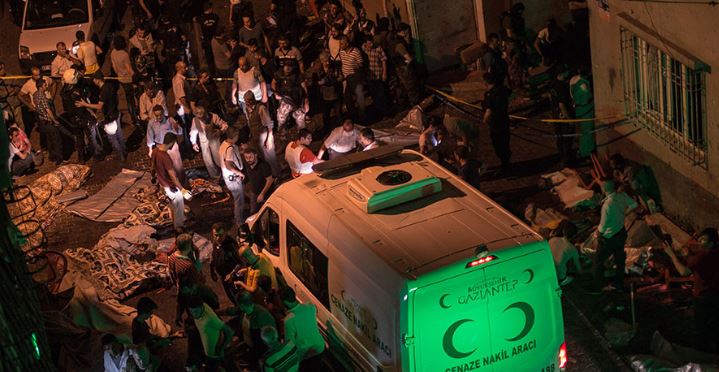 Τουρκία – Τουλάχιστον 30 νεκροί από βομβιστική επίθεση σε γάμο