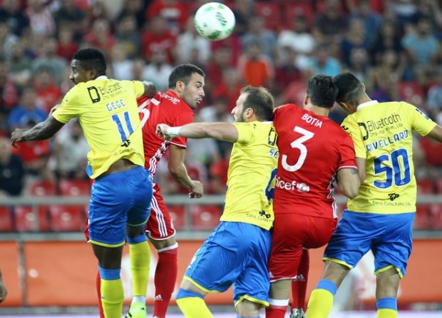 Live: Oλυμπιακός – Αρούκα 0-1 (80′)