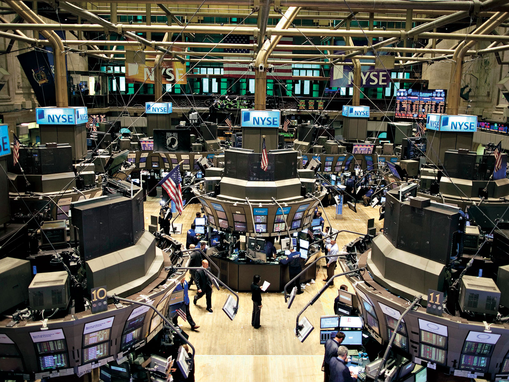 Wall Street: Σε χαμηλότερα επίπεδα μετά τα χθεσινά ρεκόρ