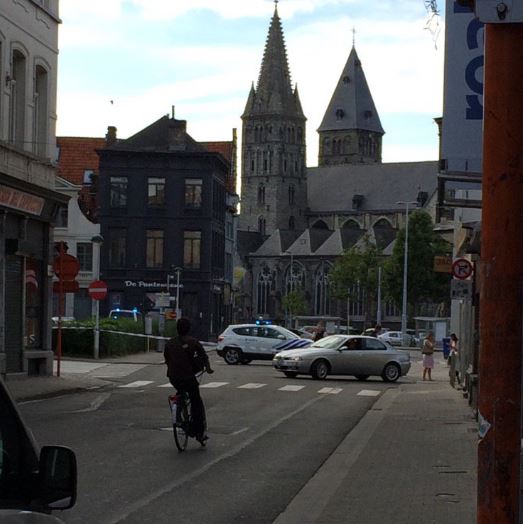 Συναγερμός στο Βέλγιο – Εκκενώθηκε κεντρική πλατεία στη Γάνδη – ΤΩΡΑ