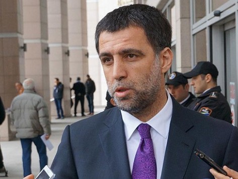 Συνελήφθη ο πατέρας του Σουκούρ – Μπλοκαρίστηκαν λογαριασμοί και τίτλοι ιδιοκτησίας