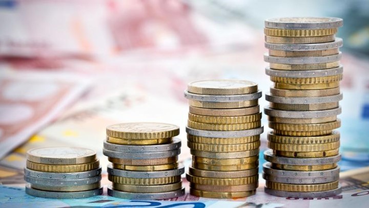 Έλλειμμα 375 εκατ. ευρώ στα φορολογικά έσοδα τον Ιούλιο