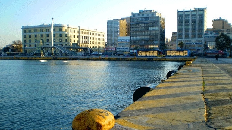 Ένοπλη ληστεία στο λιμάνι του Πειραιά