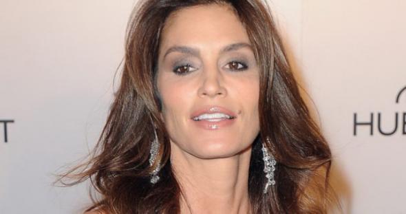 Η Σίντι Κρόφορντ με μαγιό – ΦΩΤΟ