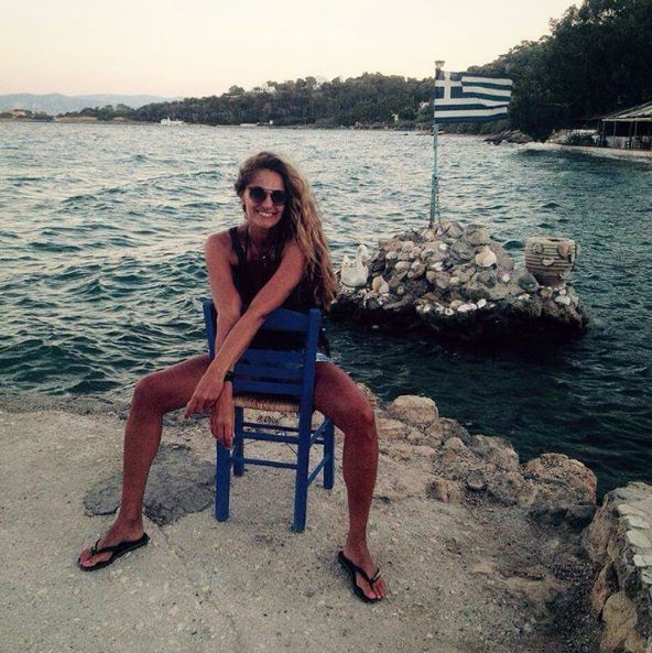 Εντυπωσιάζει η Κουλιανού στην παραλία – ΦΩΤΟ