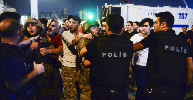 Τουρκία: Στις 20.355 οι συλλήψεις για την απόπειρα πραξικοπήματος