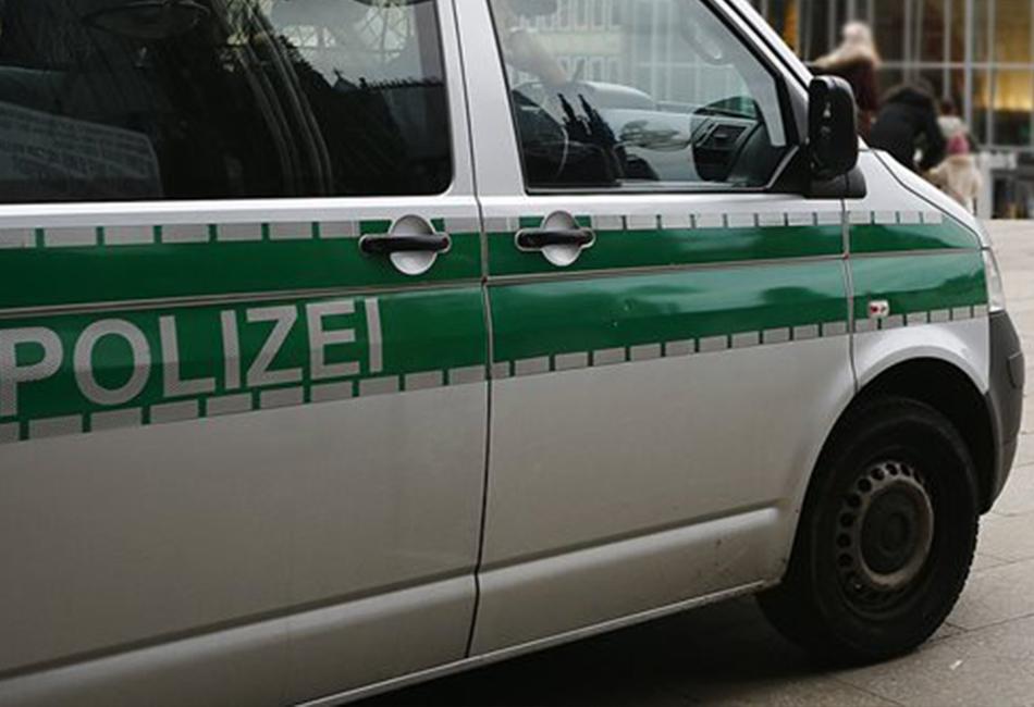 Επίθεση με μαχαίρι και πυροβολισμοί στην Κολωνία – Ένας τραυματίας