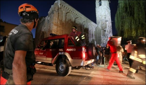 Ιταλία – Εντοπίστηκαν και άλλοι σοροί κάτω από τα χαλάσματα στο Αματρίτσε