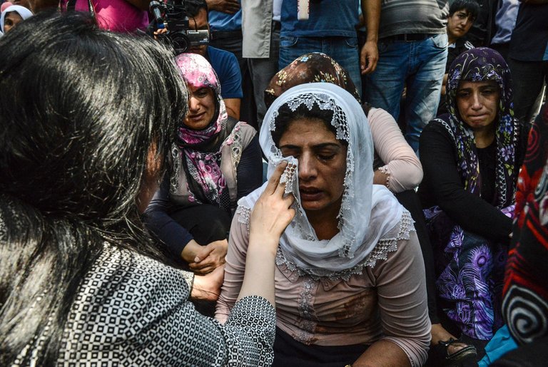Φρίκη στην Τουρκία – 22 από τα θύματα της βομβιστικής επίθεσης ήταν παιδιά