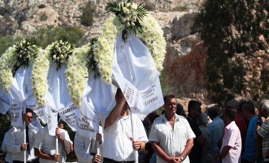 Σπαρακτικό «αντίο» στον πατέρα και την 5χρονη κόρη του