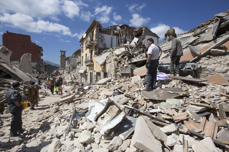 Στηρίζουν το χωριό της μακαρονάδας Αματριτσιάνα – Η συγκινητική κίνηση των επιχειρηματιών