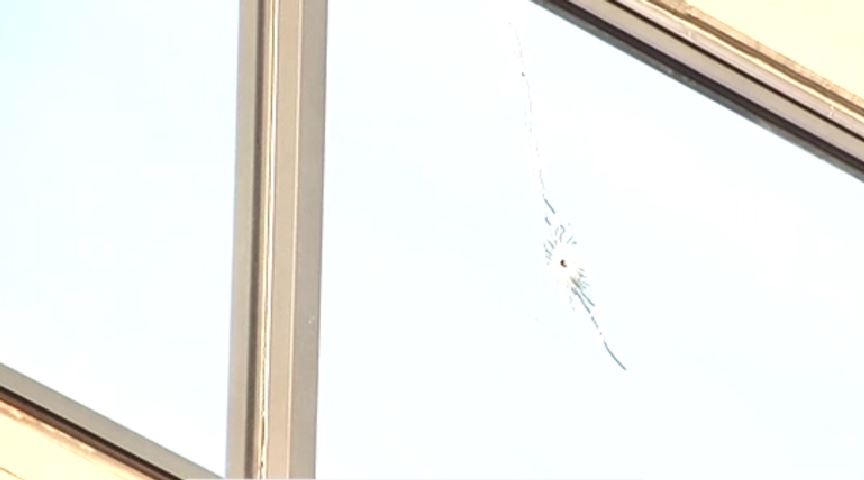 Κολωνάκι – Εντοπίστηκε και δεύτερη οπή στο κτίριο