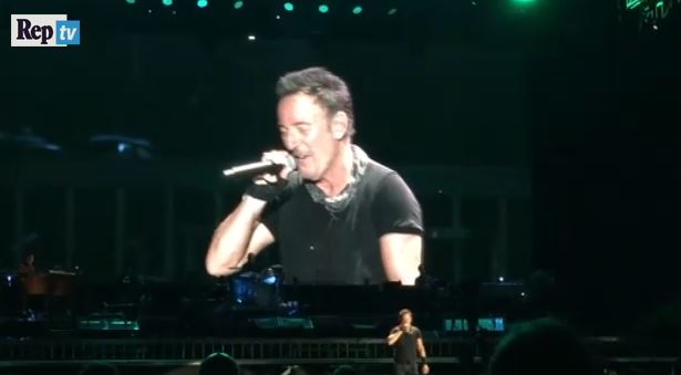 Ο Μπρους Σπρίνγκστιν τραγουδά για τα θύματα του σεισμού της Ιταλίας – ΒΙΝΤΕΟ