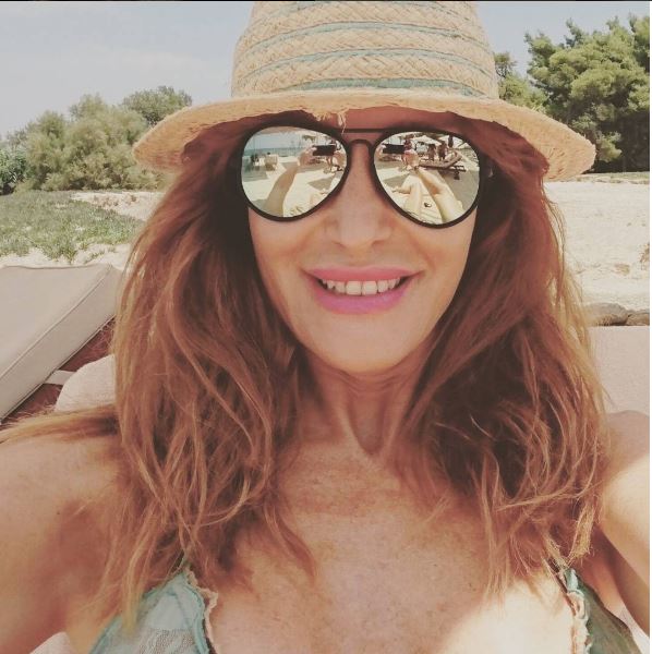 Η Χατζηβασιλείου απολαμβάνει τον ήλιο – ΦΩΤΟ