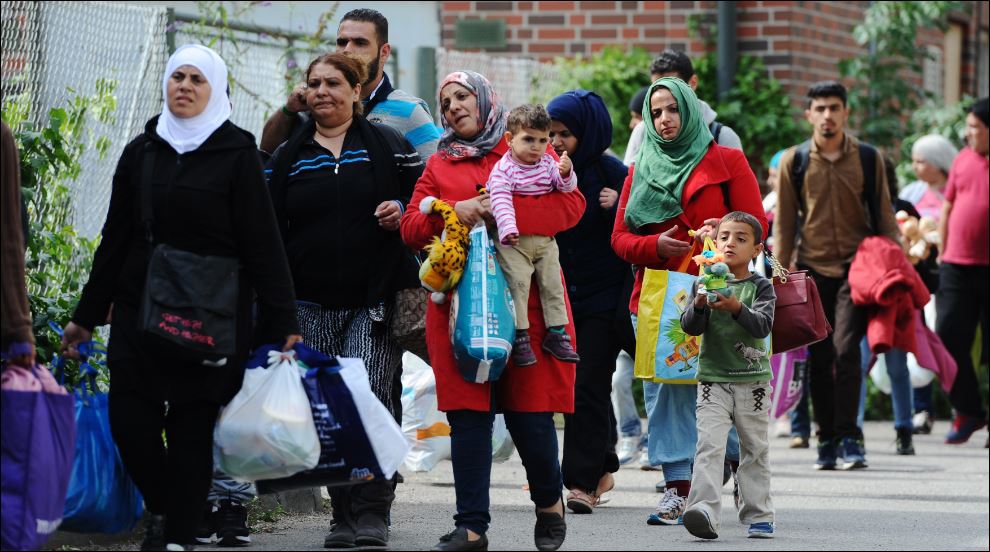 Περίπου 300.000 – 400.000 πρόσφυγες θα υποδεχθεί φέτος η Γερμανία