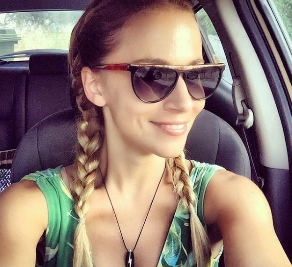 Αποκαλυπτική η καλοκαιρινή εμφάνιση της Νάντιας Μπουλέ – ΦΩΤΟ