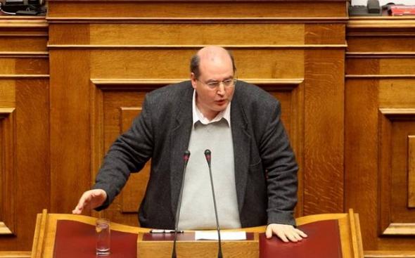 Φίλης: Για ενεργούς φοιτητές και όχι αιώνιους η ρύθμιση