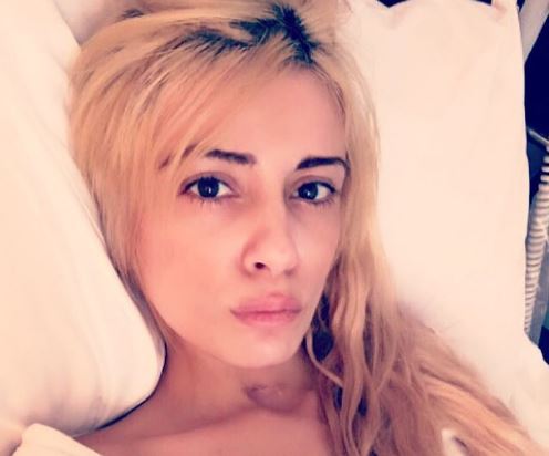 Ξανά στο νοσοκομείο η Μίνα Αρναούτη – ΦΩΤΟ