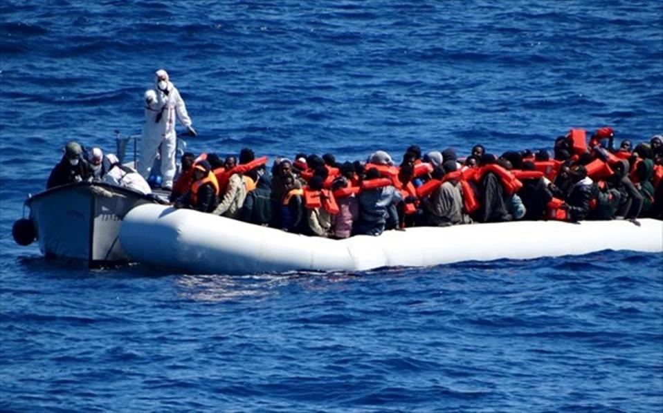 Διασώθηκαν και άλλοι 3.000 μετανάστες ανοιχτά της Σικελίας