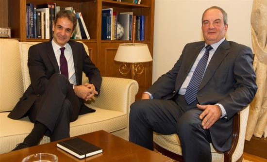 Καμία συζήτηση για λίστες στο δείπνο Μητσοτάκη-Καραμανλή