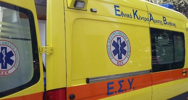 Αυτοκίνητο στην Κρήτη παρέσυρε τροχονόμο εν ώρα υπηρεσίας