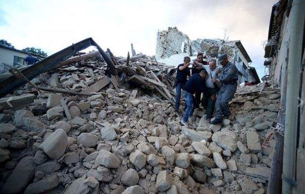 Τουλάχιστον 10 οι νεκροί από τον καταστροφικό σεισμό στην κεντρική Ιταλία