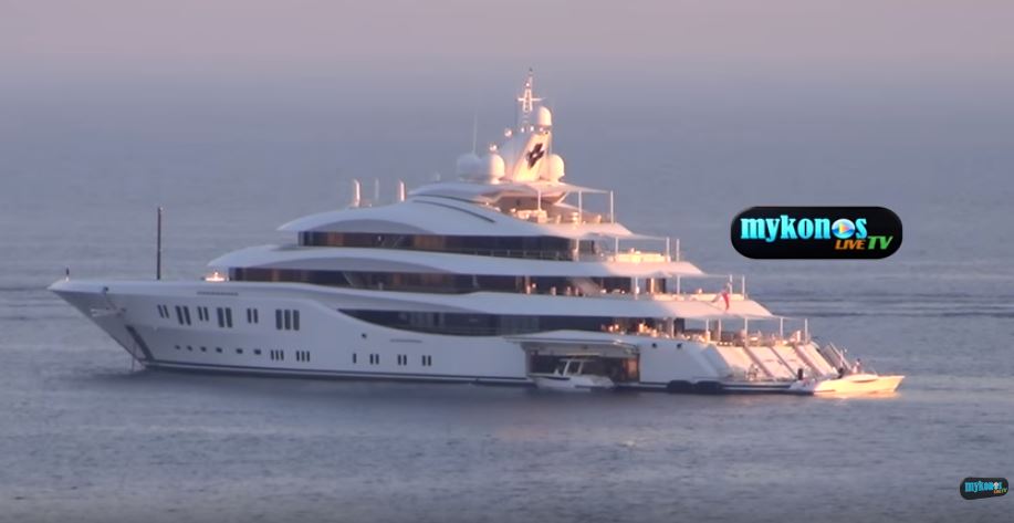 Το πλωτό «παλάτι» που έδεσε στη Μύκονο – BINTEO