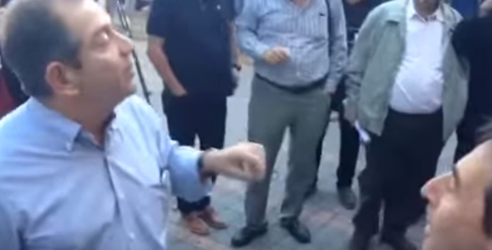 “Ξεπουλάτε” φώναζαν συνδικαλιστές σε βουλευτή του ΣΥΡΙΖΑ στην Κοζάνη – ΒΙΝΤΕΟ