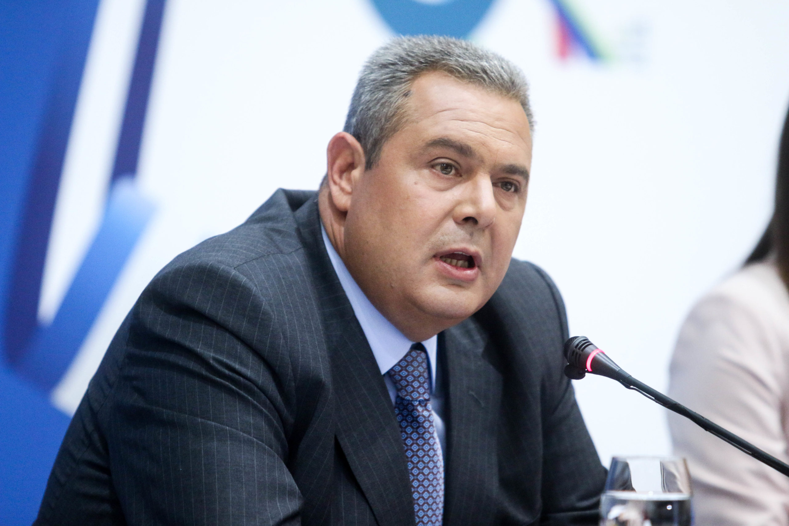 O Kαμμένος στους αστυνομικούς: Εμείς παλεύουμε και για σας, δεν θέλετε, καλό δρόμο