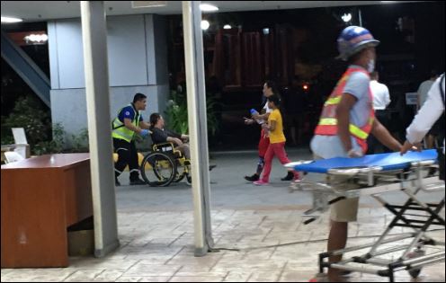 Τουλάχιστον δέκα νεκροί και δεκάδες τραυματίες από τις εκρήξεις στις Φιλιππίνες