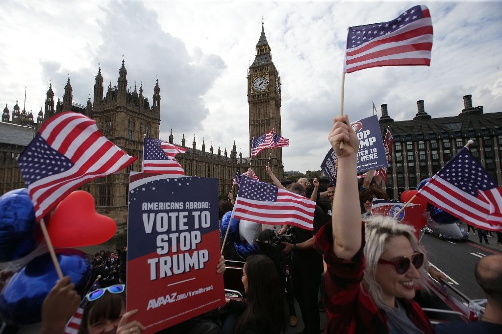 Εκστρατεία κατά του Τραμπ στο Λονδίνο – ΦΩΤΟ