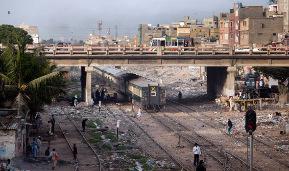 Τραγωδία στο Πακιστάν – 6 νεκροί σε σύγκρουση τρένων