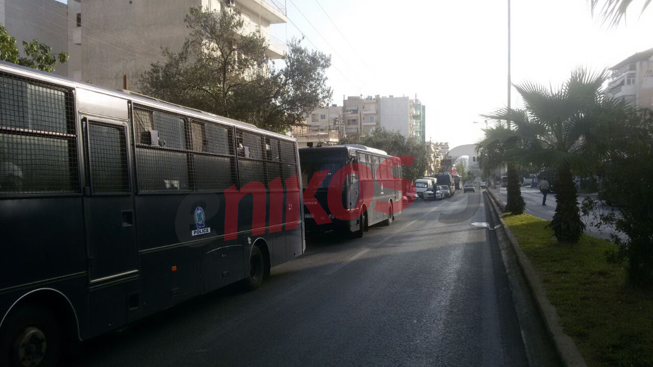 Δρακόντεια μέτρα ασφαλείας στο Κερατσίνι – ΦΩΤΟ