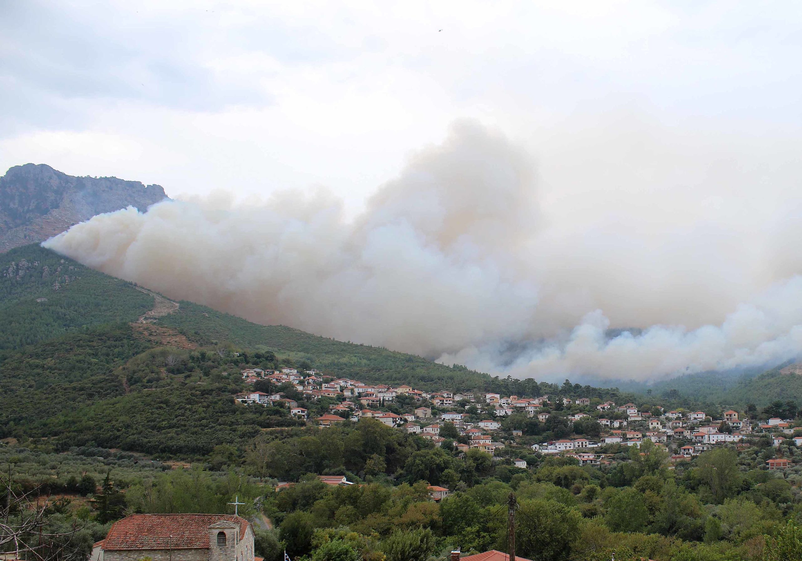 Δορυφορική χαρτογράφηση και καταγραφή των καταστροφών στη Θάσο