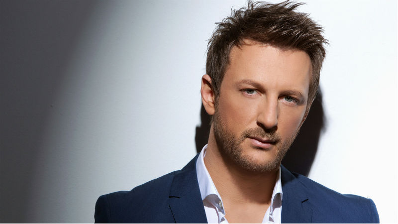 Και ο Καραφώτης στη σκηνή!