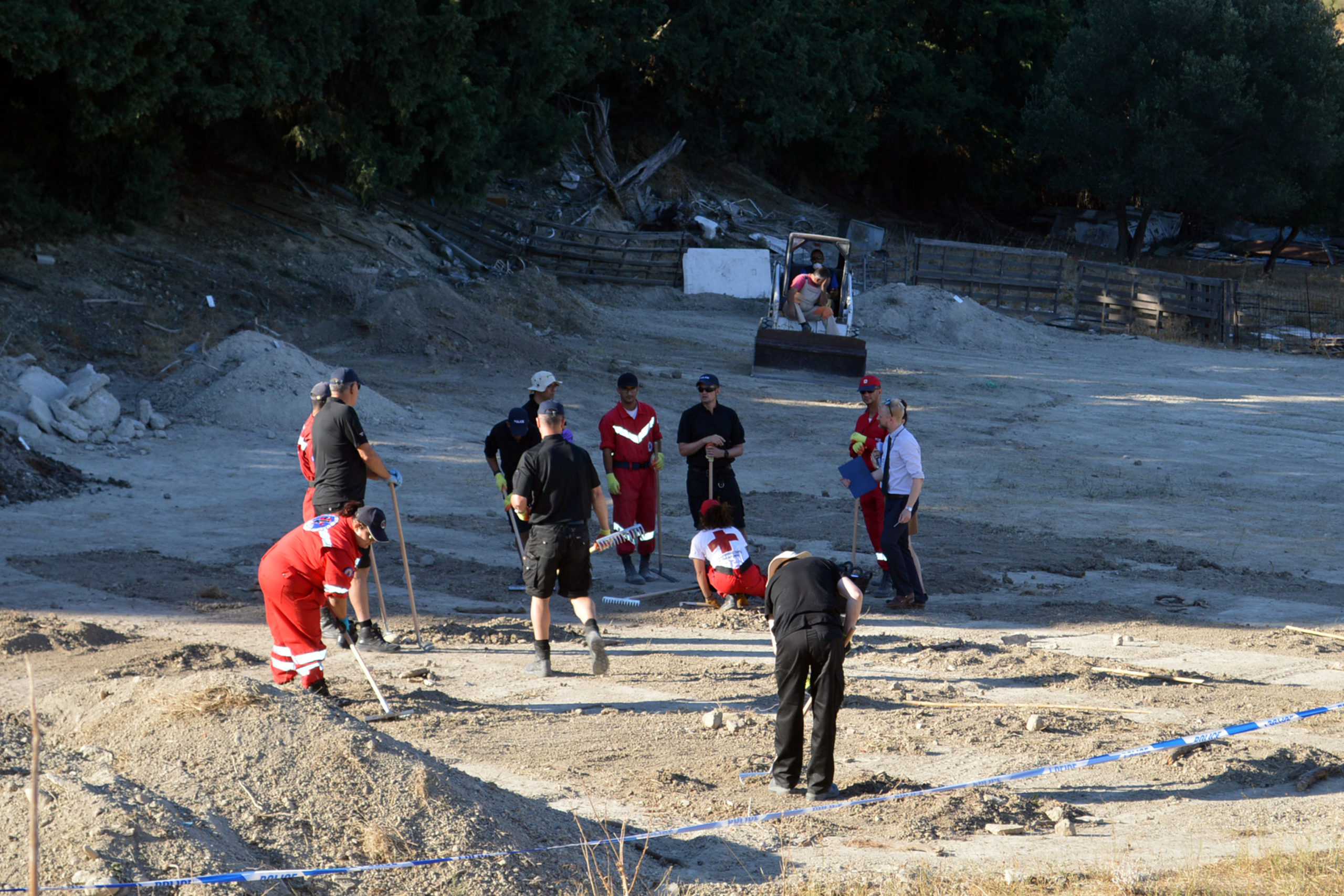 Νέες ΦΩΤΟ από τις έρευνες για τον μικρό Μπεν στην Κω