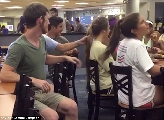 Το ΒΙΝΤΕΟ με τον φοιτητικό καυγά που έγινε viral