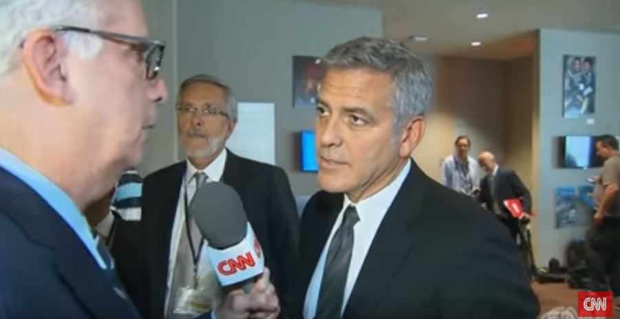 Η αντίδραση του Κλούνεϊ όταν μαθαίνει για το διαζύγιο της Τζολί με τον Πιτ – ΒΙΝΤΕΟ