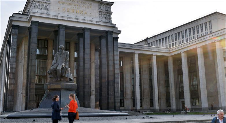 Εκκενώθηκε η κρατική βιβλιοθήκη της Μόσχας λόγω απειλής για βόμβα – ΒΙΝΤΕΟ