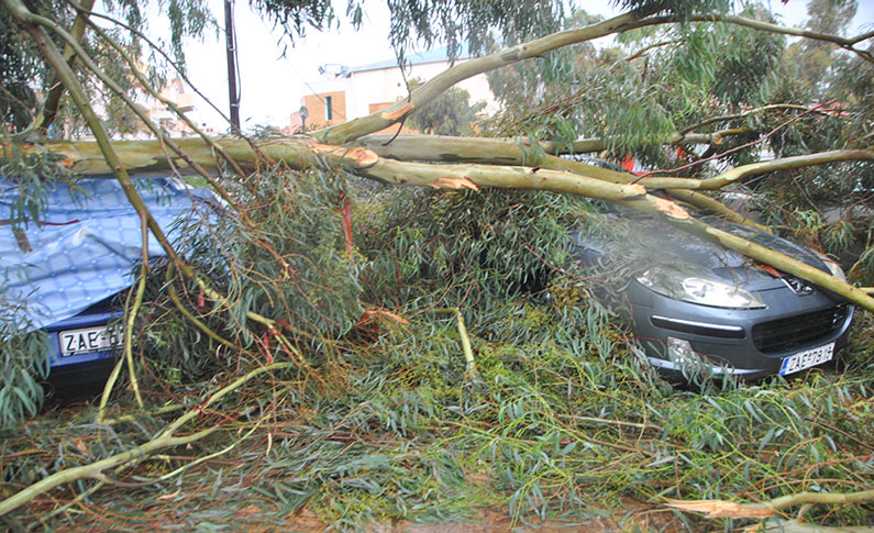 Εικόνες καταστροφής από την κακοκαιρία στη Ζάκυνθο – ΦΩΤΟ
