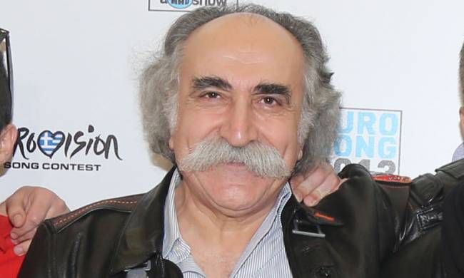 Ο Αγάθωνας έκοψε το μουστάκι – ΦΩΤΟ